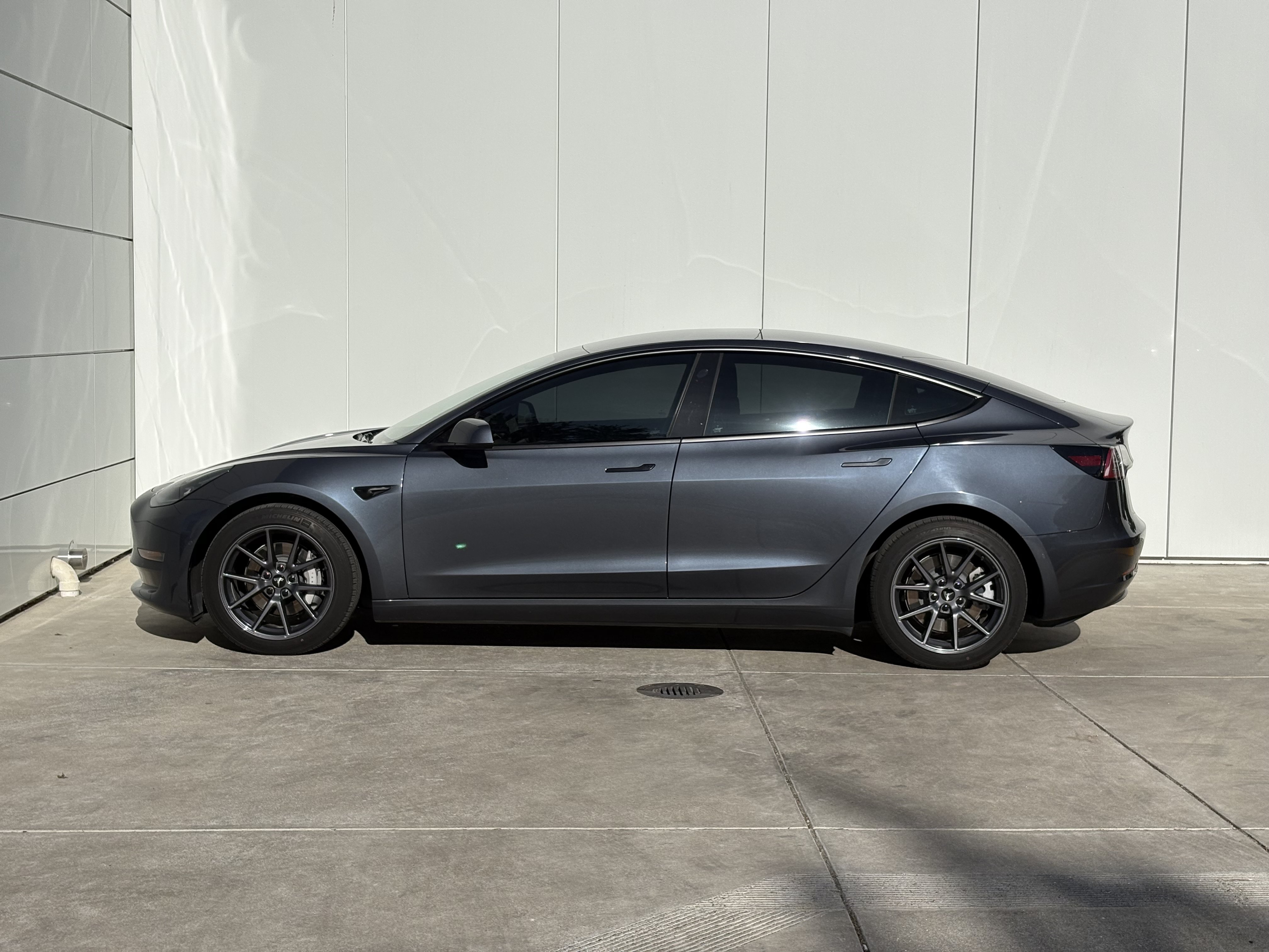 Used 2022 Tesla Model 3 RWD image 4