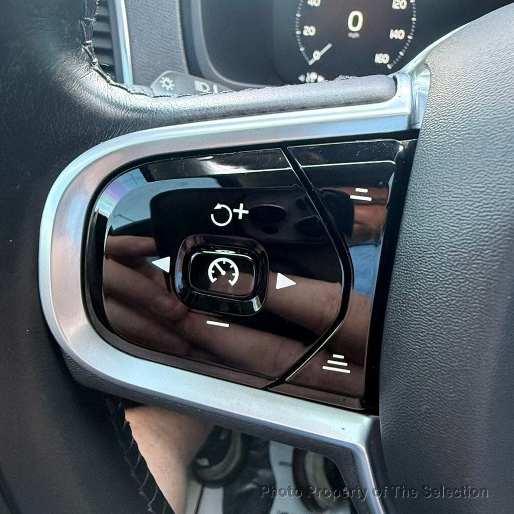 Used 2020 Volvo XC90 T6 Momentum AWD/4WD image 20