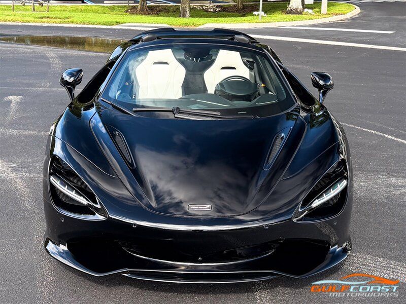 Used 2024 McLaren 750S Spider RWD image 6