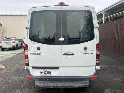 Used 2013 Freightliner Sprinter 2500 RWD image 4