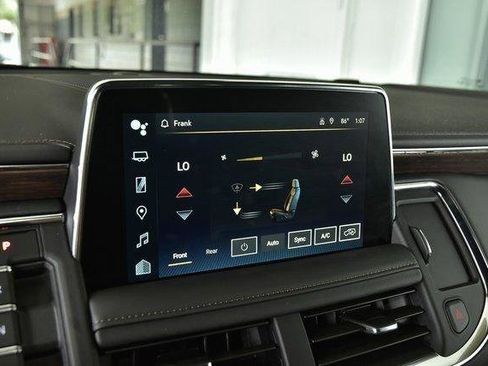 Used 2024 Chevrolet Suburban High Country AWD/4WD image 38