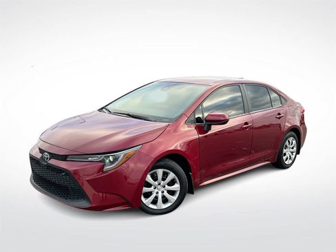 Used 2022 Toyota Corolla LE image 1