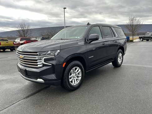 Used 2023 Chevrolet Tahoe High Country image 3