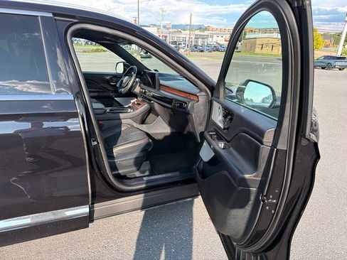 Certified 2025 Lincoln Aviator Black Label AWD/4WD image 26