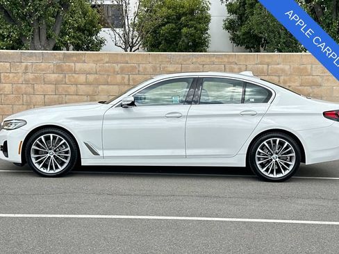Used 2022 BMW 530i w/ Convenience Package RWD image 7