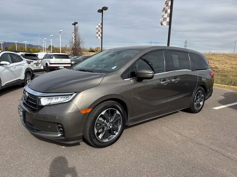 Used 2021 Honda Odyssey Elite image 1