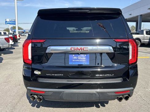 Used 2022 GMC Yukon XL Denali RWD image 6