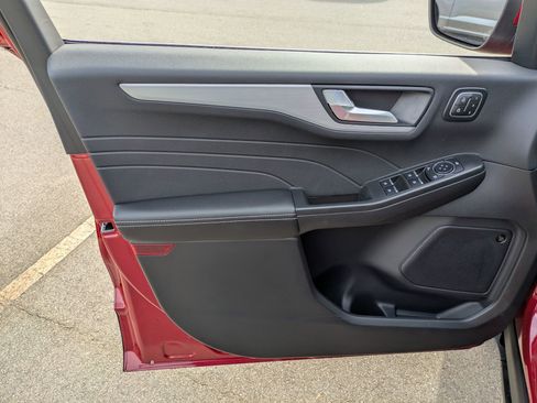 New 2026 Ford Escape SE w/ PHEV Premium Package image 15