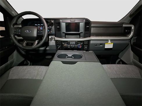 New 2026 Ford F350 XLT w/ FX4 Off-Road Package image 6