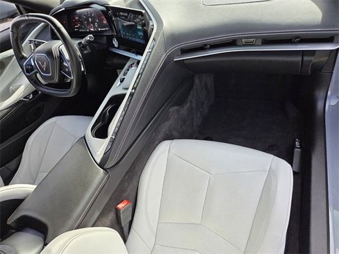 Used 2025 Chevrolet Corvette Stingray image 15
