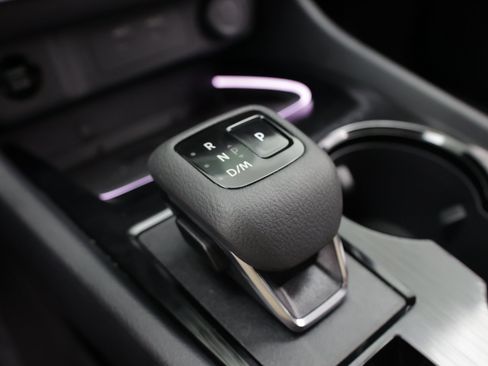 Used 2026 Nissan Rogue SL FWD image 23