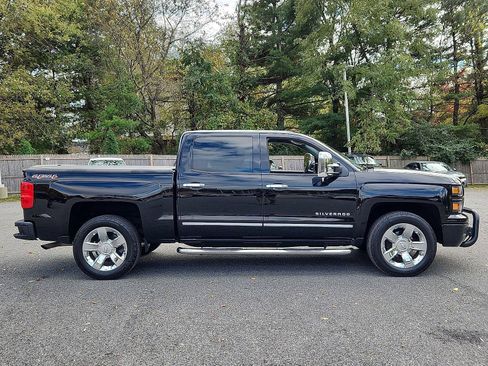 Used 2015 Chevrolet Silverado 1500 LT w/ Custom Sport Edition image 32