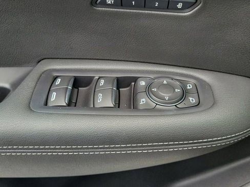 Certified 2024 Cadillac XT6 Luxury FWD image 17