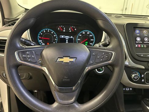 Used 2020 Chevrolet Equinox LS AWD/4WD image 30