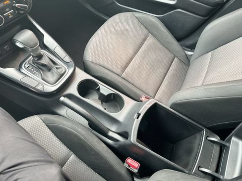 Certified 2022 Kia Soul LX FWD image 23