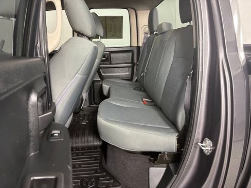 Used 2018 RAM 1500 Express w/ Express Value Package AWD/4WD image 11