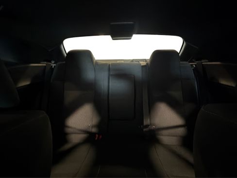 Used 2015 Dodge Challenger R/T Scat Pack RWD image 39