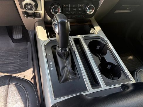 Used 2019 Ford F150 Lariat AWD/4WD image 23