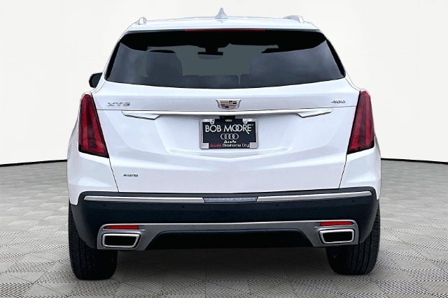 Used 2025 Cadillac XT5 Premium Luxury w/ Technology Package AWD/4WD image 4