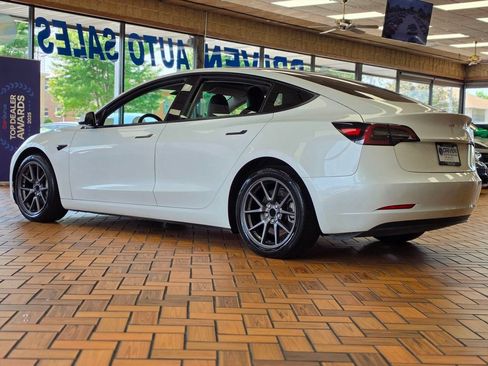 Used 2023 Tesla Model 3 Standard Range RWD image 6