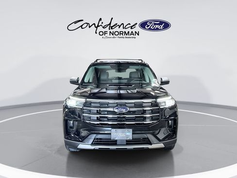 New 2026 Ford Explorer Active w/ Active Comfort Package RWD image 2