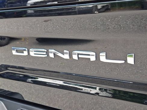Used 2024 GMC Sierra 2500 Denali w/ Technology Package AWD/4WD image 33