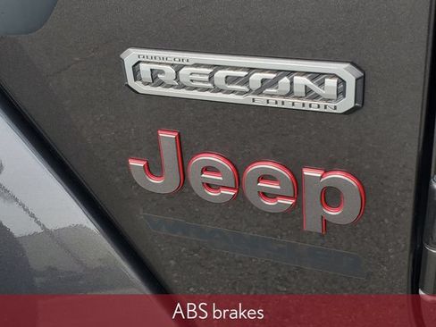 Used 2020 Jeep Wrangler Unlimited Rubicon w/ Quick Order Package 28Y Recon AWD/4WD image 36