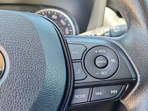 Used 2020 Toyota RAV4 XLE w/ All Weather Liner Package AWD/4WD image 20