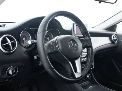 Used 2015 Mercedes-Benz GLA 250 GLA 250 4MATIC AWD 4dr SUV image 23