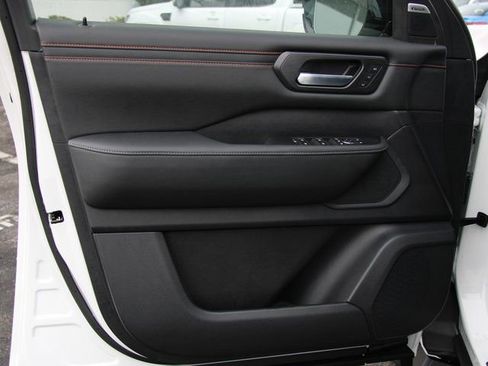 New 2026 Nissan Armada PRO-4X w/ Captain's Chari Seat Package image 15