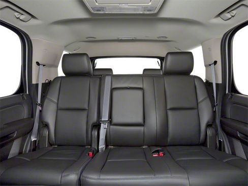 Used 2013 Chevrolet Tahoe LTZ AWD/4WD image 17