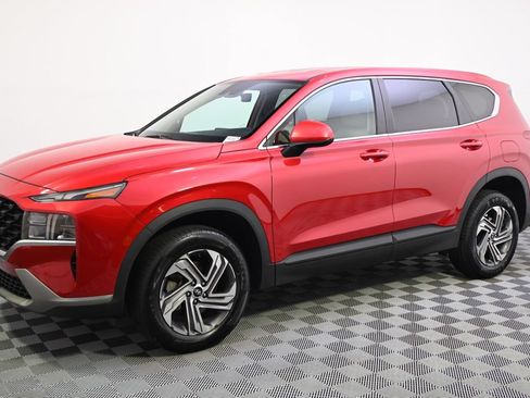 Used 2023 Hyundai Santa Fe SE AWD/4WD image 2