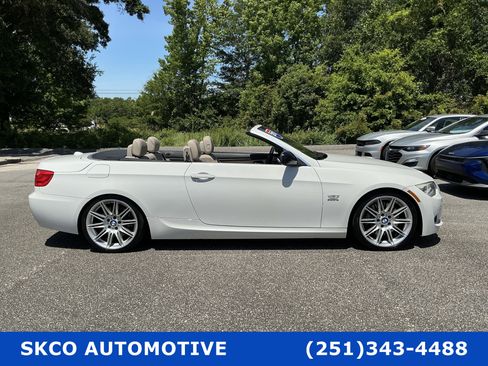 Used 2011 BMW 335is Convertible w/ Premium Pkg RWD image 7