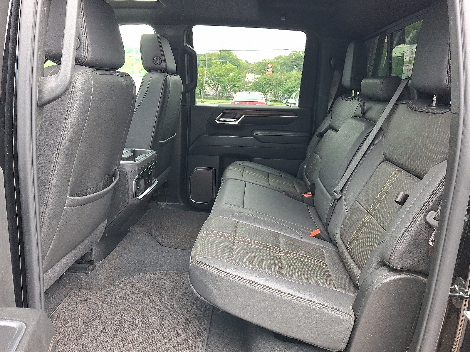 Certified 2025 Chevrolet Silverado 2500 High Country w/ High Country Premium Package AWD/4WD image 10
