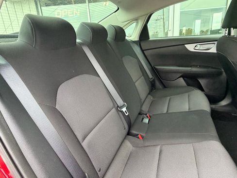 Used 2024 Kia Forte LXS w/ LXS Technology Package FWD image 24