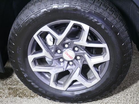 Used 2026 GMC Sierra 1500 SLT w/ SLT Premium Plus Package AWD/4WD image 15
