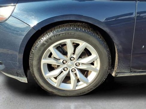 Used 2018 Chevrolet Impala LT image 10