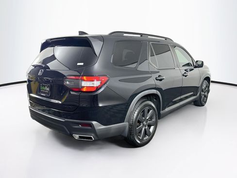 Used 2023 Honda Pilot Sport image 9