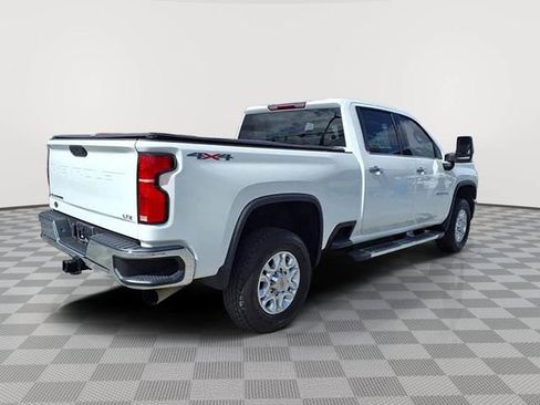 Used 2024 Chevrolet Silverado 3500 LTZ w/ LTZ Convenience Package image 5