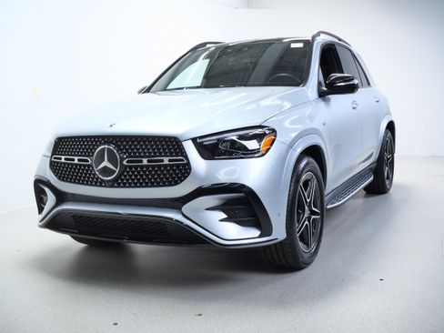 Certified 2025 Mercedes-Benz GLE 450e 4MATIC w/ AMG Line Exterior image 12