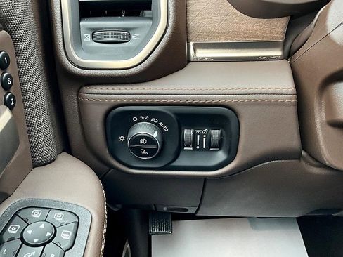 New 2026 RAM 2500 Limited image 16