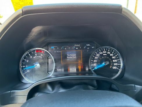 Used 2021 Ford F350 Lariat AWD/4WD image 14