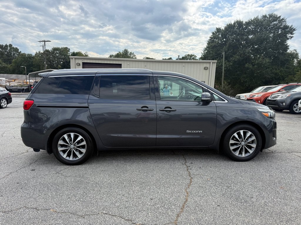 Used 2016 Kia Sedona SX FWD image 8