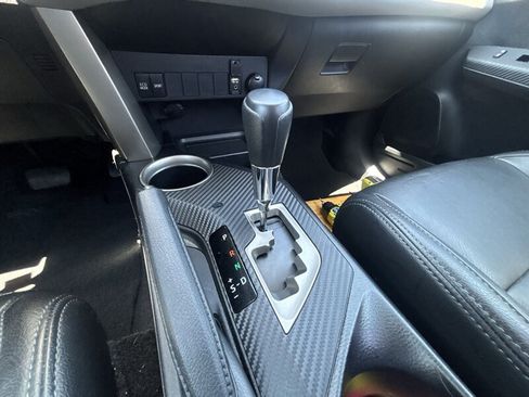 Used 2014 Toyota RAV4 XLE FWD image 21