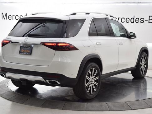 Used 2025 Mercedes-Benz GLE 450e 4MATIC image 6