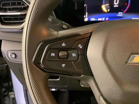 Used 2025 Chevrolet TrailBlazer LT AWD/4WD image 18