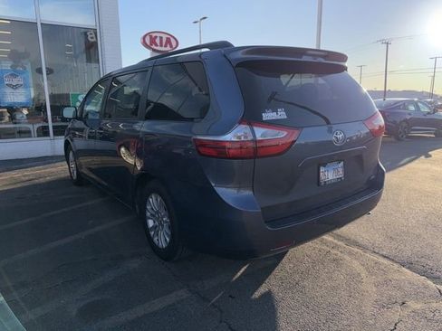 Used 2015 Toyota Sienna XLE Premium image 5