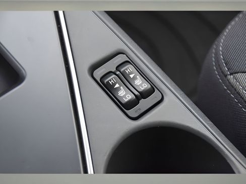 Certified 2025 Subaru Crosstrek 2.0i Premium image 34