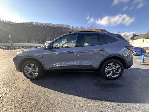 New 2026 Ford Escape ST-Line w/ Tech Pack #1 image 4