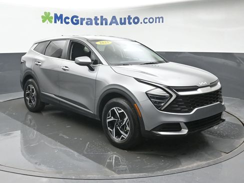 Used 2025 Kia Sportage LX image 2